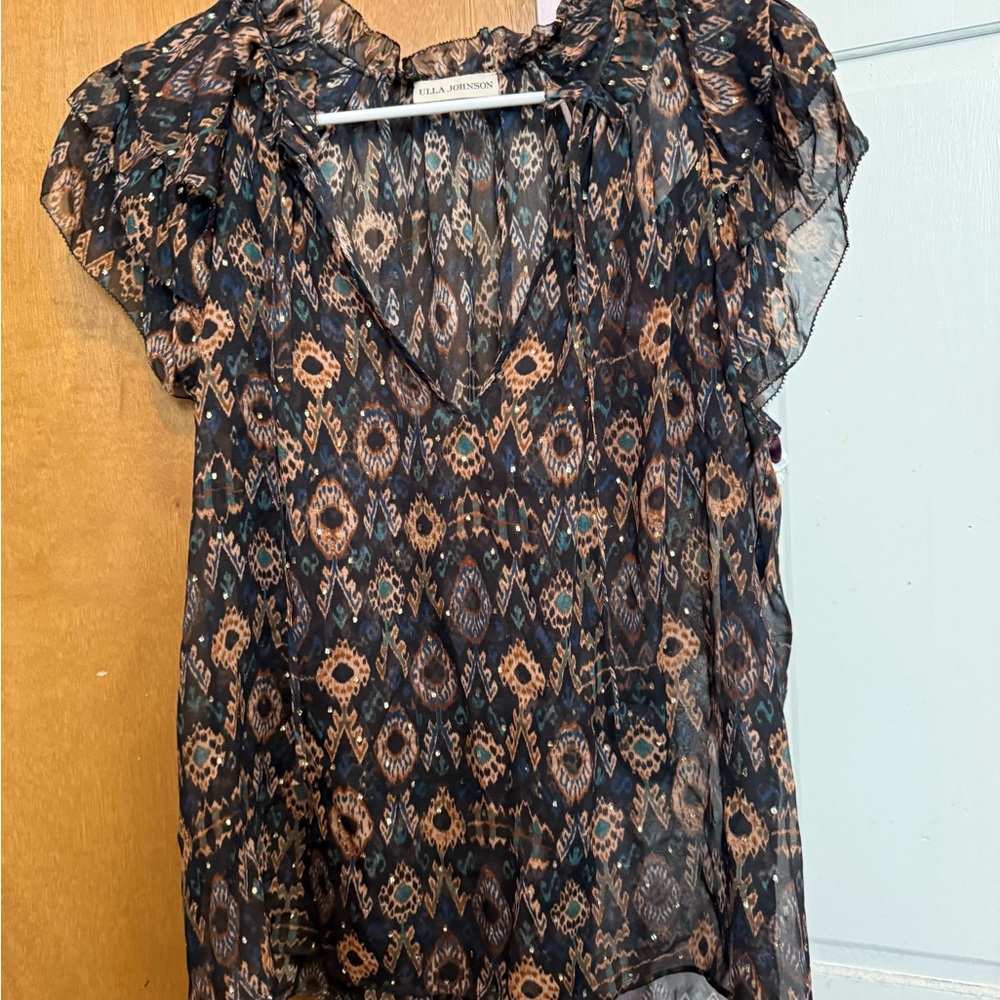 Sea Brown and Blue Blouse with Chic Appeal
